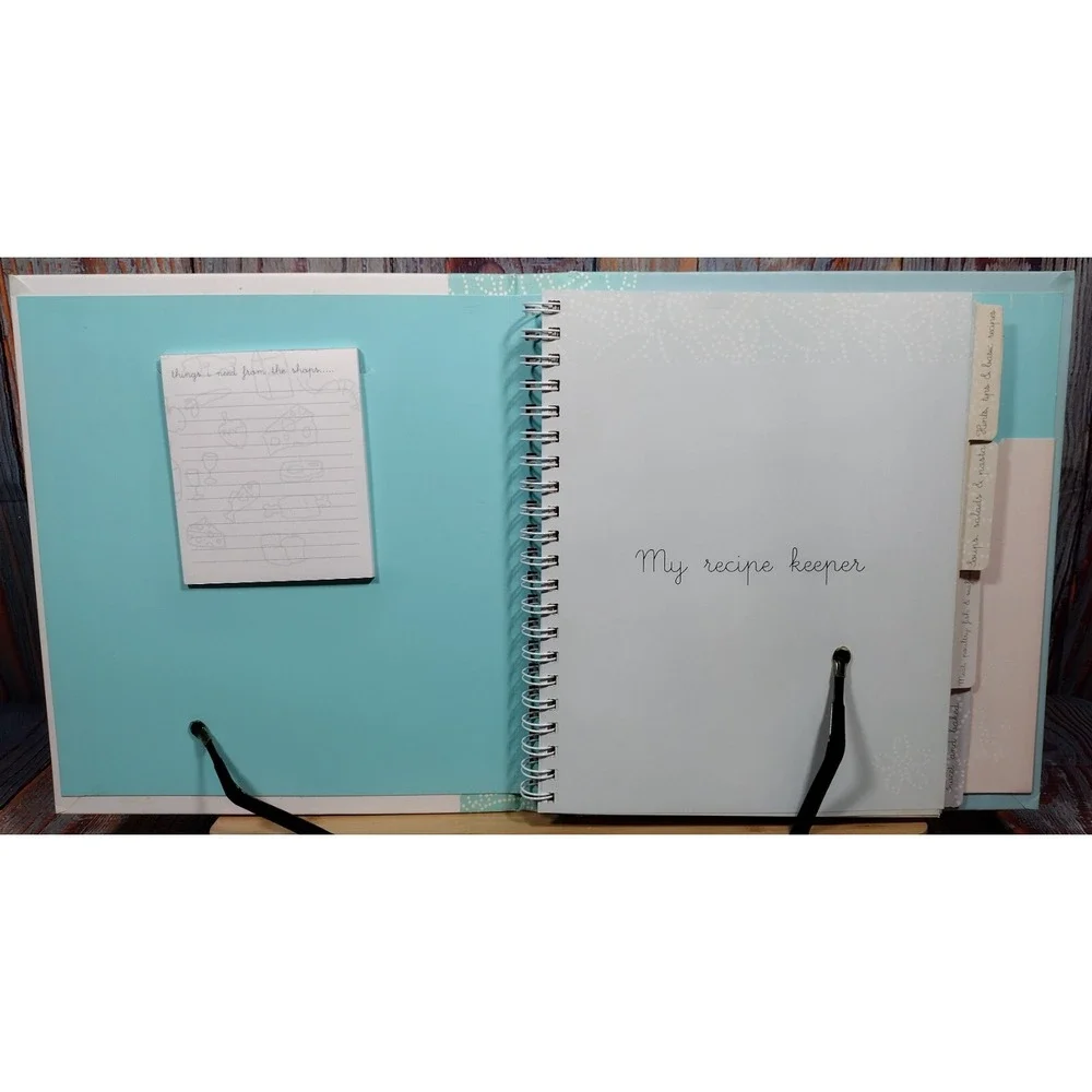 Love Food My Recipe Keeper Organizer Binder Journal with Tabs and‎ Pockets Blue